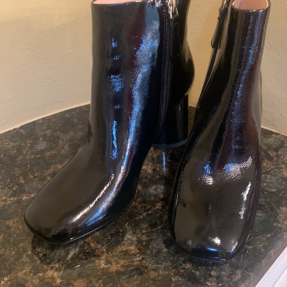 Kate Spade black patent leather booties with silver heel detailing - Picture 5 of 6